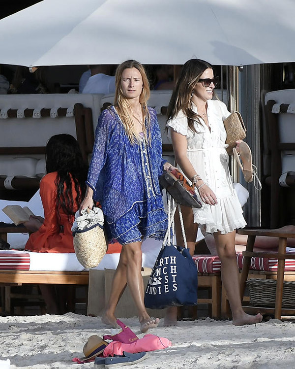 Kate Middleton news: Pippa Middleton in bikini le ruba la scena… così. FOTO Kate Middleton news: Pippa Middleton in bikini le ruba la scena… così. FOTO