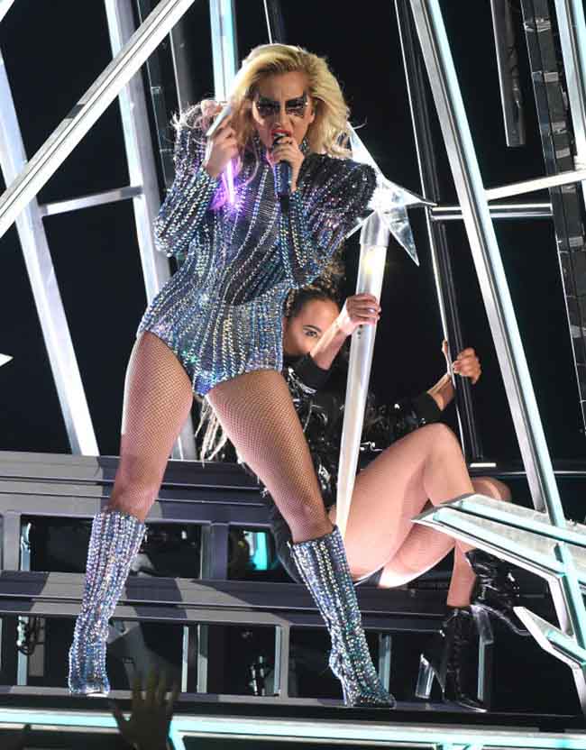 Lady Gaga choc: “A 19 anni sono stata stuprata ripetutamente” Lady Gaga choc: “A 19 anni sono stata stuprata ripetutamente”