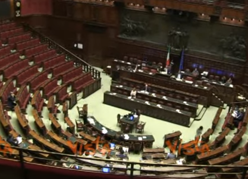 M5s, De Toma e Silvestri lasciano. E spunta il documento anti-Casaleggio M5s, De Toma e Silvestri lasciano. E spunta il documento anti-Casaleggio