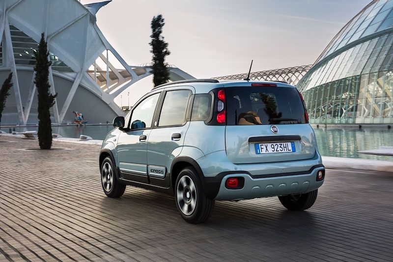 Con 500 e Panda hybrid Fiat fa il primo passo verso l’elettrico