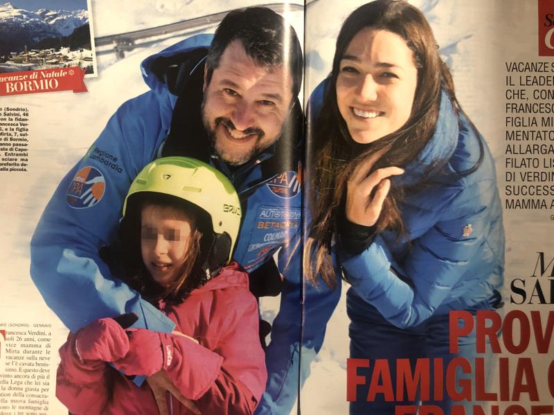 Salvini e Verdini, prove di famiglia allargata con la piccola Mirta a Bormio Salvini e Verdini, prove di famiglia allargata con la piccola Mirta a Bormio