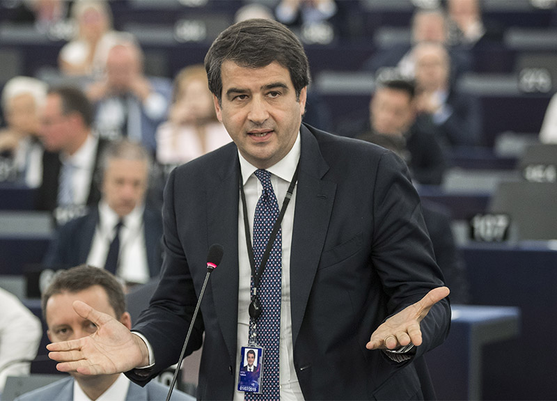 Puglia, la Lega ancora fredda su Fitto. “Squadra e programmi innovativi” Puglia, la Lega ancora fredda su Fitto. “Squadra e programmi innovativi”
