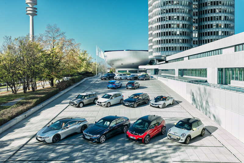 Fino a 57 km senza emissioni per X1 e X2, le nuove ibride di BMW