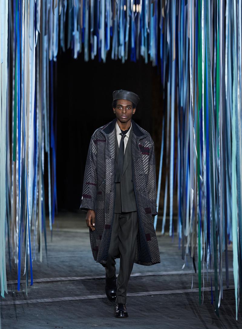 Ermenegildo Zegna, a Milano il fashion show che usa ciò che esiste Ermenegildo Zegna, a Milano il fashion show che usa ciò che esiste