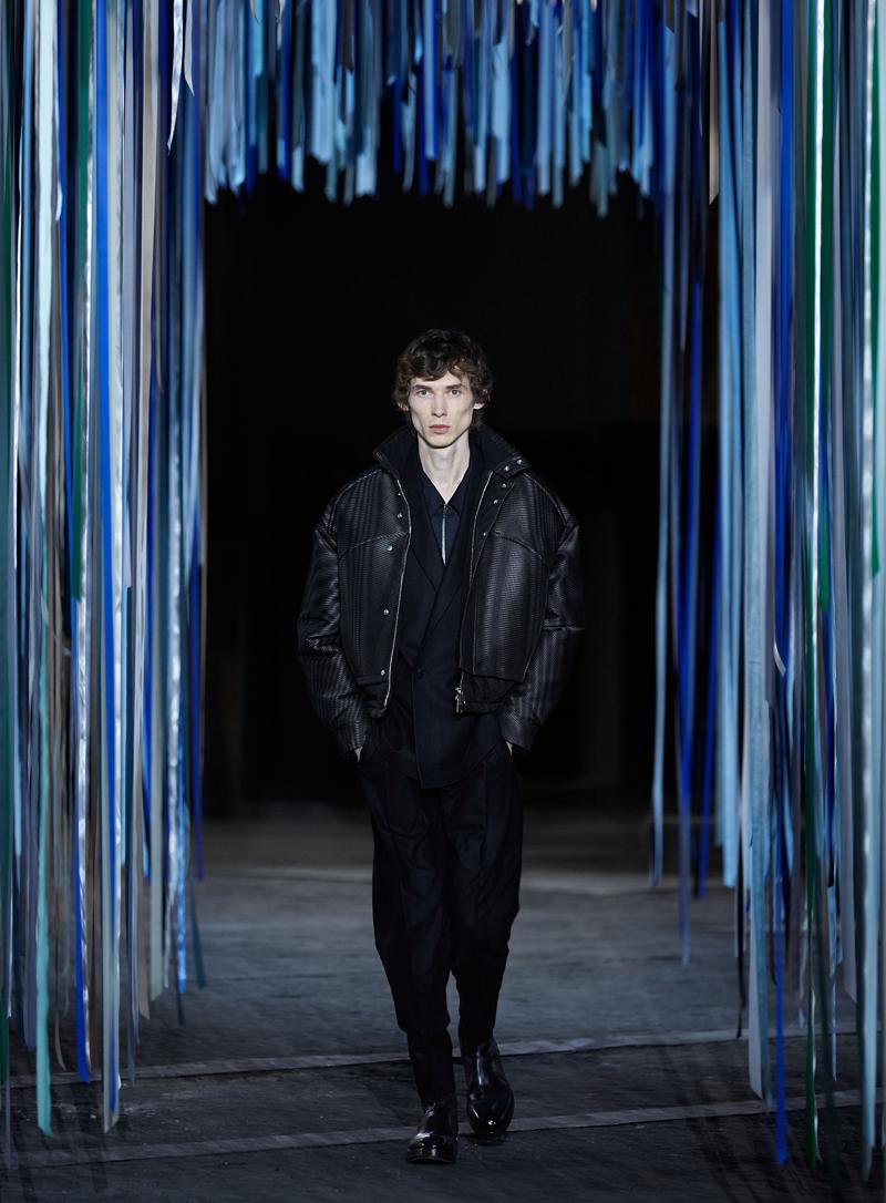 Ermenegildo Zegna, a Milano il fashion show che usa ciò che esiste Ermenegildo Zegna, a Milano il fashion show che usa ciò che esiste