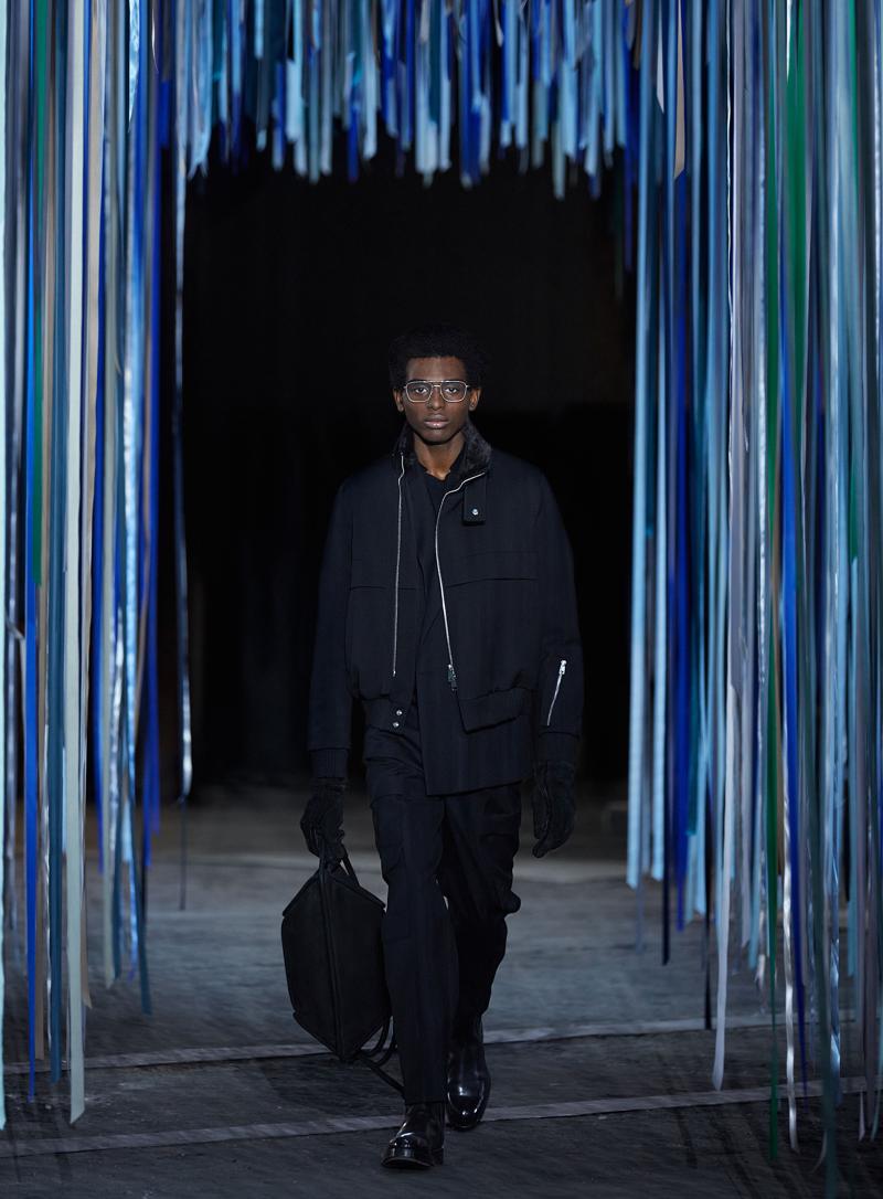 Ermenegildo Zegna, a Milano il fashion show che usa ciò che esiste Ermenegildo Zegna, a Milano il fashion show che usa ciò che esiste