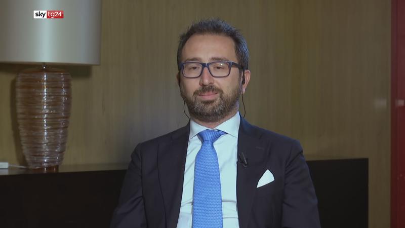 SKY TG24 ALFONSO BONAFEDE A L'INTERVISTA DI MARIA LATELLA (3) SKY TG24 ALFONSO BONAFEDE A L'INTERVISTA DI MARIA LATELLA (3)