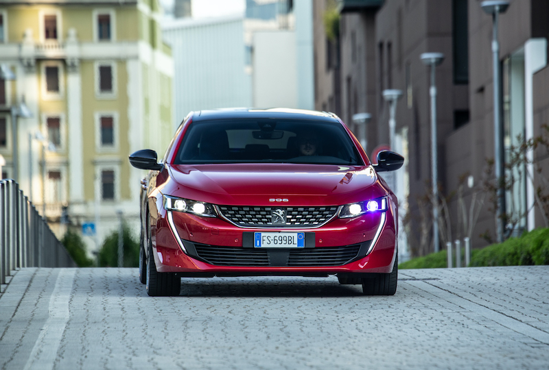 Nuova Peugeot 508 Diesel BlueHDi 160: prestazioni elevate e consumi contenuti Nuova Peugeot 508 Diesel BlueHDi 160: prestazioni elevate e consumi contenuti