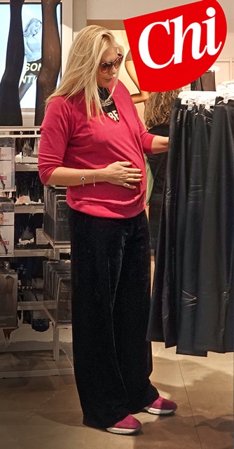 Eleonora Daniele in dolce attesa: su Chi le prime foto col pancione