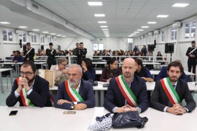 Bibbiano, la Cassazione: arresti infondati contro il sindaco