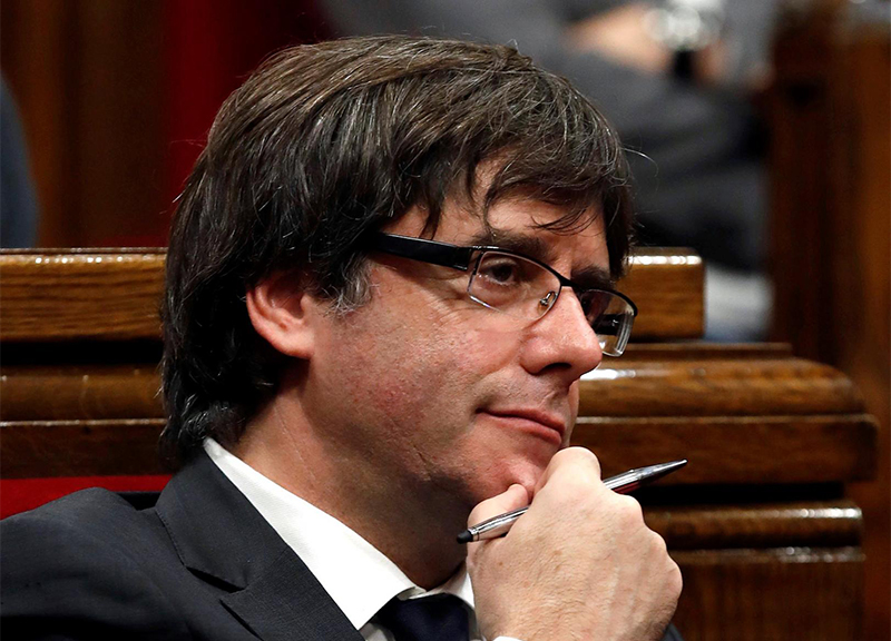Spagna, Madrid chiede la rimozione dell’immunità a Puigdemont Spagna, Madrid chiede la rimozione dell’immunità a Puigdemont