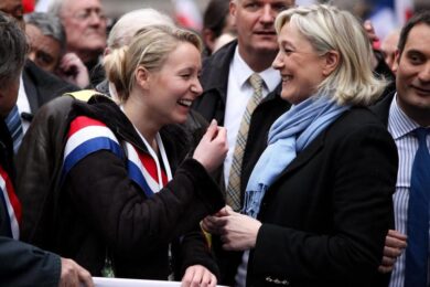 Francia, Marine Le Pen si candida a presidenziali 2022. Out la nipote Marion