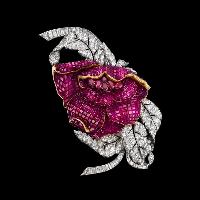 Alta gioielleria: la mostra gratuita di Van Cleef&Arpels a Palazzo Reale