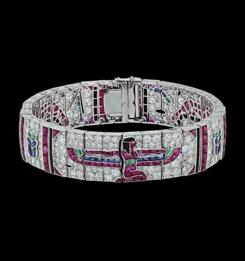 Alta gioielleria: la mostra gratuita di Van Cleef&Arpels a Palazzo Reale