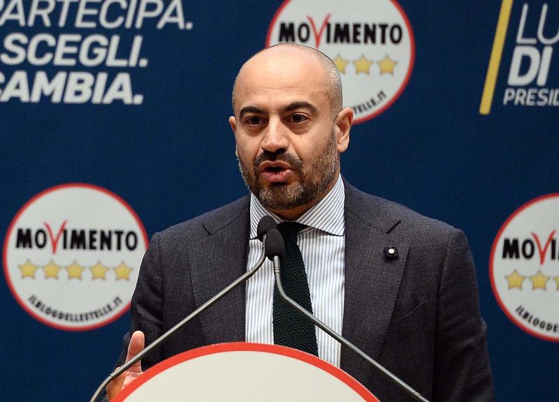 M5S, Paragone: “Diventerà un partito riformista del 10%” M5S, Paragone: “Diventerà un partito riformista del 10%”