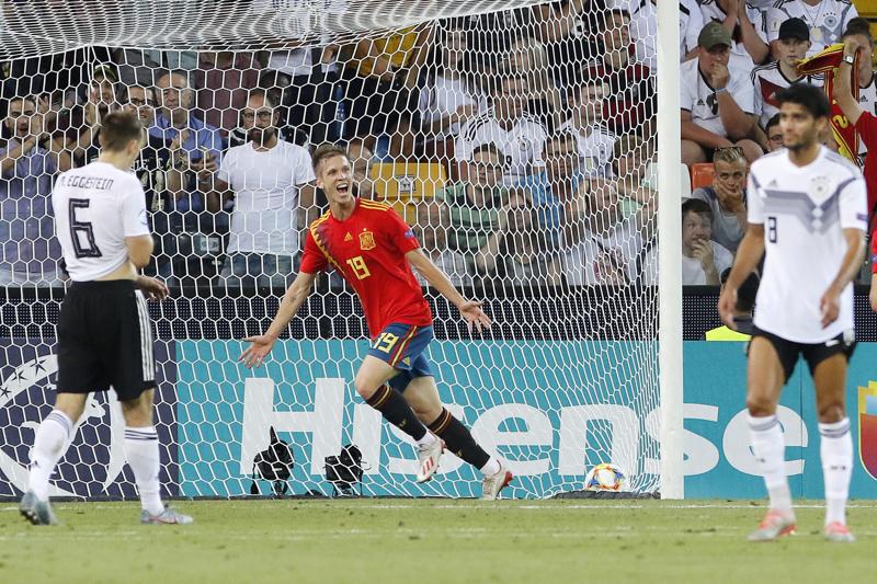 Dani Olmo si allontana dal Milan: a un passo dalla Bundesliga. Le trattative Dani Olmo si allontana dal Milan: a un passo dalla Bundesliga. Le trattative