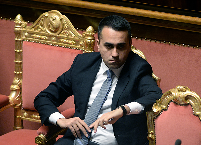 M5s a pezzi, la colpa non è di Di Maio. Grillini? Finiranno come i comunisti M5s a pezzi, la colpa non è di Di Maio. Grillini? Finiranno come i comunisti