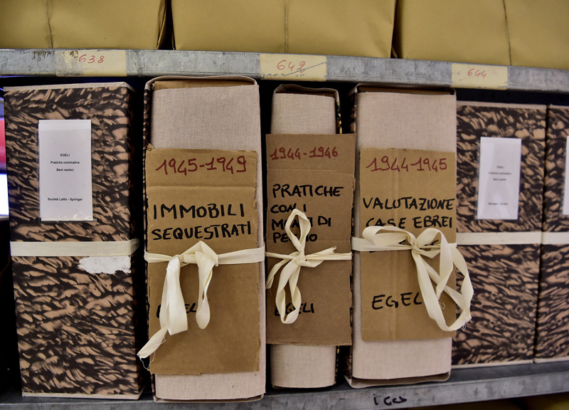 Galleria foto 'Intesa Sanpaolo: valore alla memoria con il progetto Storie Restituite' - foto 1