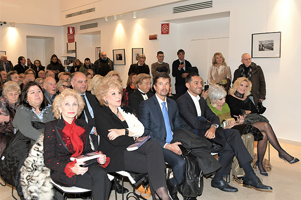 Elena D’Ambrogio Navone presenta il libro Le notti di Kos a Milano