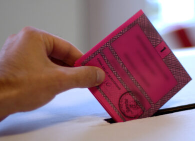 Elezioni Roma, M5S allo sbando: “Niente voto su Rousseau, c’è un candidato”