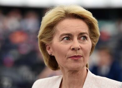 Brexit, von der Leyen e Michel firmano l’accordo a Bruxelles