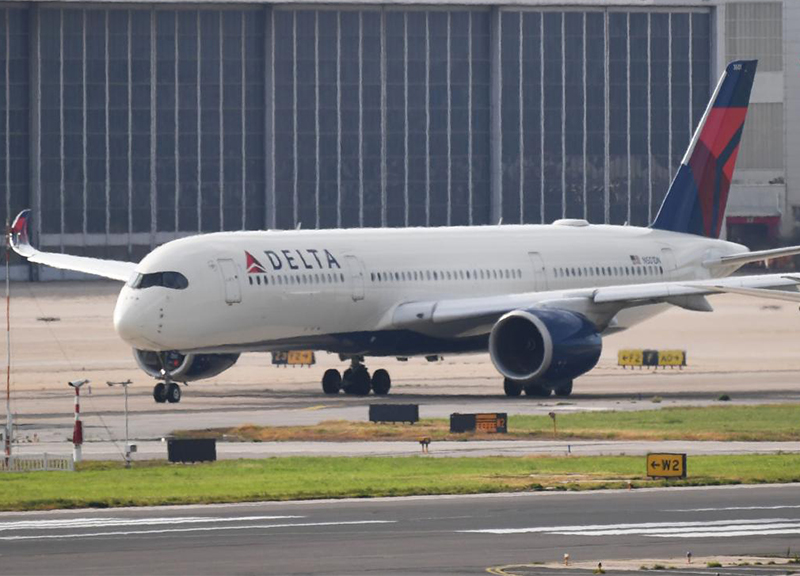 Delta Airlines multata: comportamenti discriminatori su passeggeri musulmani Delta Airlines multata: comportamenti discriminatori su passeggeri musulmani