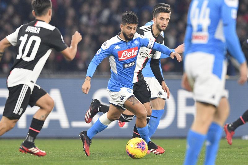 Napoli affonda la Juventus. Gattuso mette ko Sarri Napoli affonda la Juventus. Gattuso mette ko Sarri