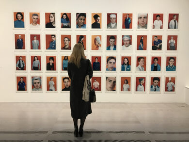 Il nuovo progetto espositivo del Mast di Bologna: le uniformi da lavoro