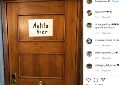 Antisemitismo, sindaco Sala scrive fuori da casa sua “vive un antifascista”