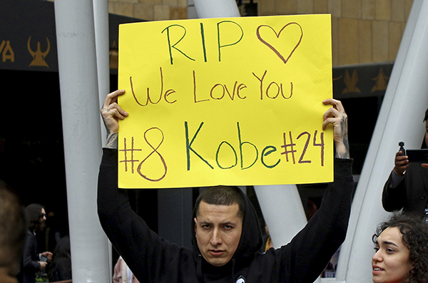 Kobe Bryant, schianto a 300 all’ora. La nebbia causa della morte. Identificate le 9 vittime Kobe Bryant, schianto a 300 all’ora. La nebbia causa della morte. Identificate le 9 vittime