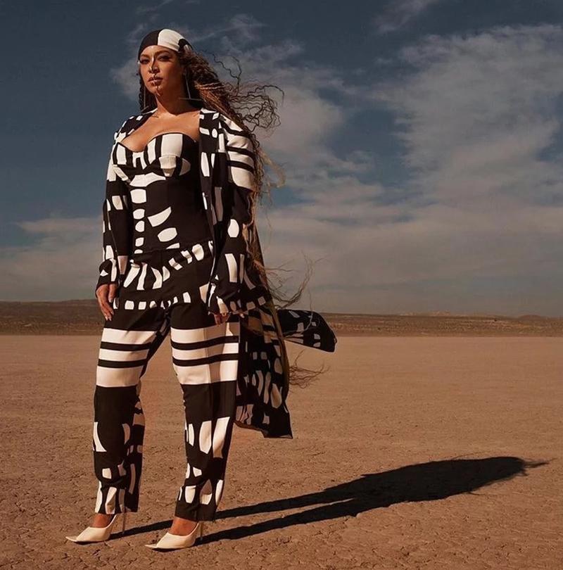 Beyoncé al pre-Grammys Awards con l’abito di uno studente di Ied Milano. FOTO Beyoncé al pre-Grammys Awards con l’abito di uno studente di Ied Milano. FOTO