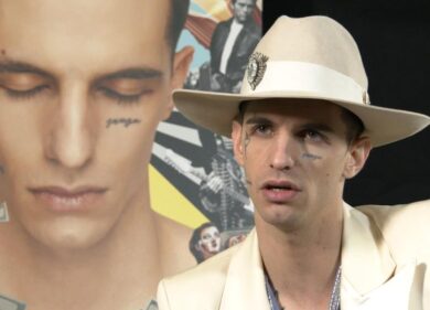 Sanremo: Achille Lauro “artista di strada” in piazza Duomo a Milano