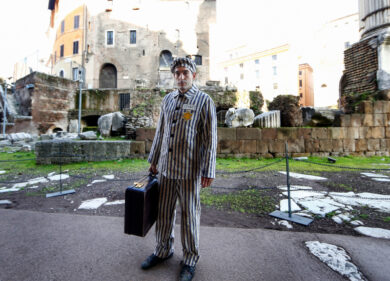 Shoah, un deportato a spasso per le strade di Roma: è il papà di Liliana Segre