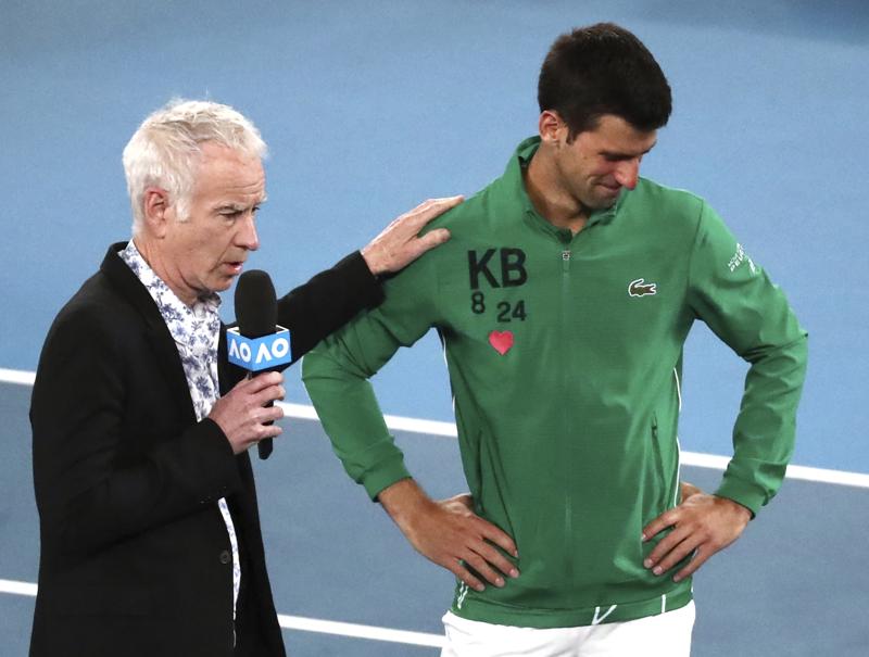 Kobe Bryant, Djokovic in lacrime: “Mi ha aiutato in un momento di difficoltà”. Nole in semifinale vs Federer Kobe Bryant, Djokovic in lacrime: “Mi ha aiutato in un momento di difficoltà”. Nole in semifinale vs Federer