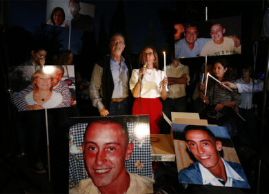 Caso Cucchi, in calo la fiducia del Paese nell’Arma dei Carabinieri: -5%