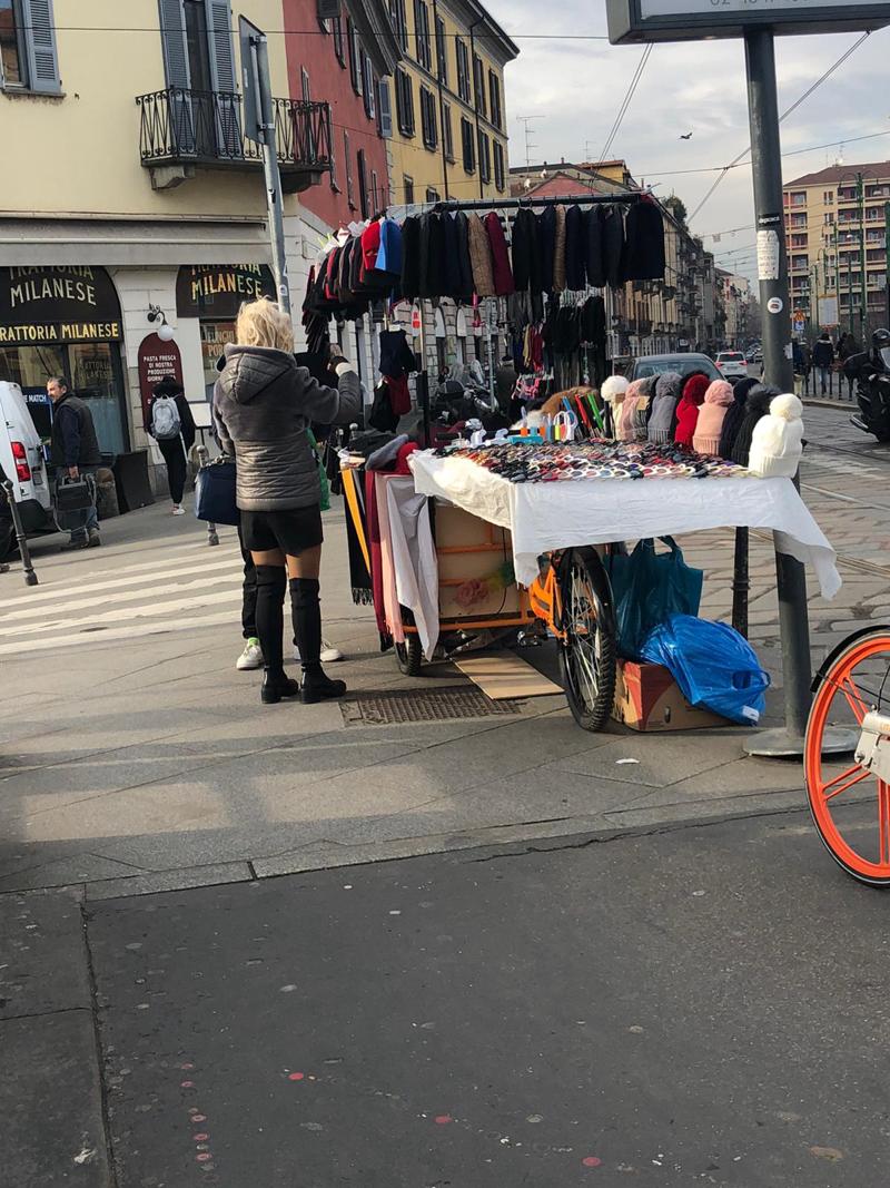 Navigli, 32mila gli articoli sequestrati. Sanzioni per 22.880 euro