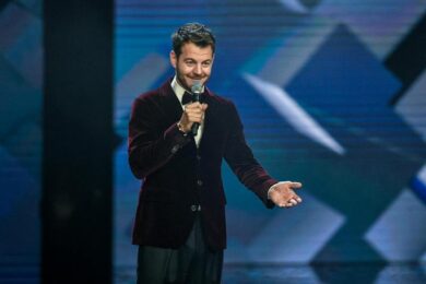 Alessandro Cattelan a Sanremo: l’annuncio davanti all’Ariston