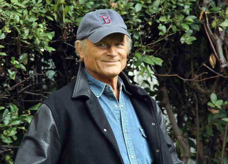 Ascolti Tv: Boom Don Matteo con 6 mln, Del Debbio batte Formigli e Iene Ascolti Tv: Boom Don Matteo con 6 mln, Del Debbio batte Formigli e Iene