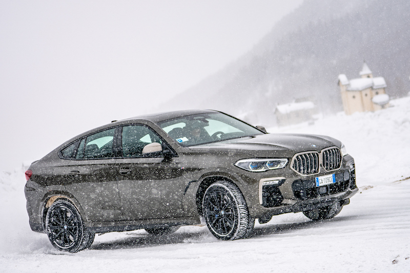BMW Driving Experience, debuttano i corsi di guida sicura su neve e ghiaccio