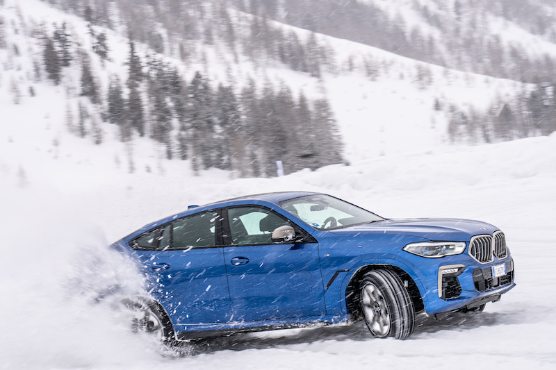 BMW Driving Experience, debuttano i corsi di guida sicura su neve e ghiaccio