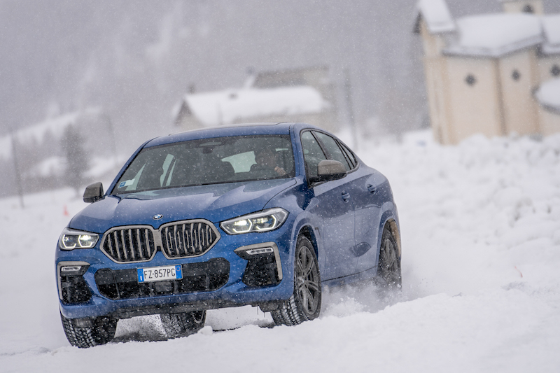 BMW Driving Experience, debuttano i corsi di guida sicura su neve e ghiaccio