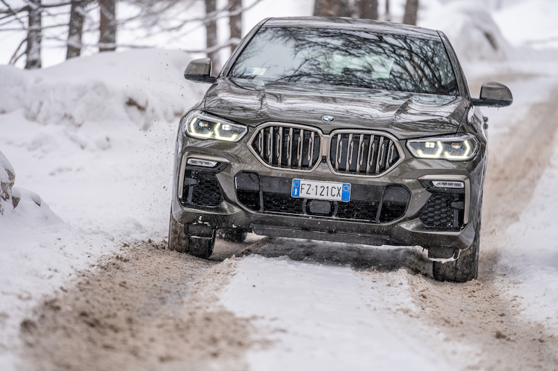 BMW Driving Experience, debuttano i corsi di guida sicura su neve e ghiaccio