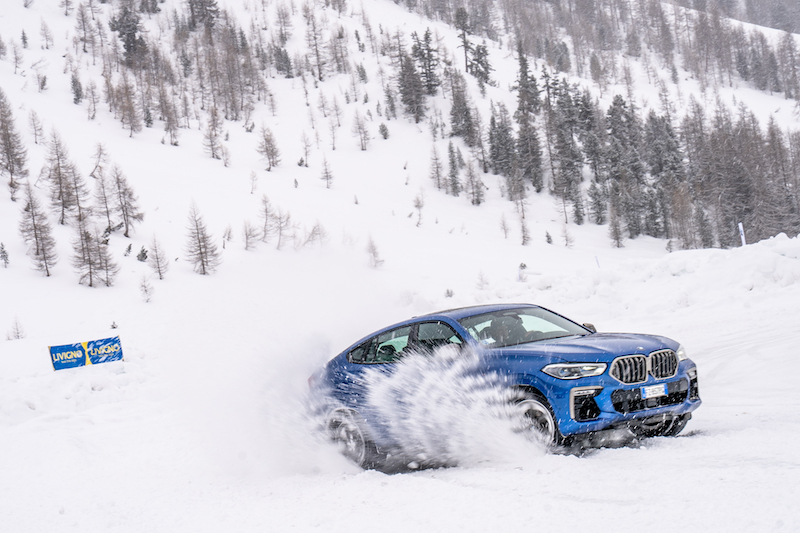 BMW Driving Experience, debuttano i corsi di guida sicura su neve e ghiaccio