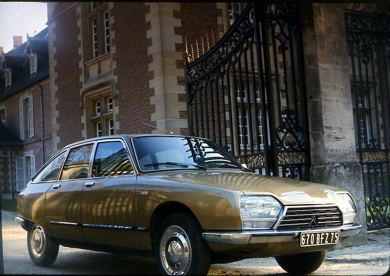 Al Salone Rétromobile Citroen festeggia festeggia i 50 anni di GS Al Salone Rétromobile Citroen festeggia festeggia i 50 anni di GS