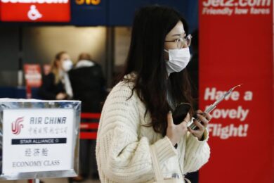 Coronavirus, i dubbi sullo stop dei voli.La mossa segno del gelo Conte-Di Maio