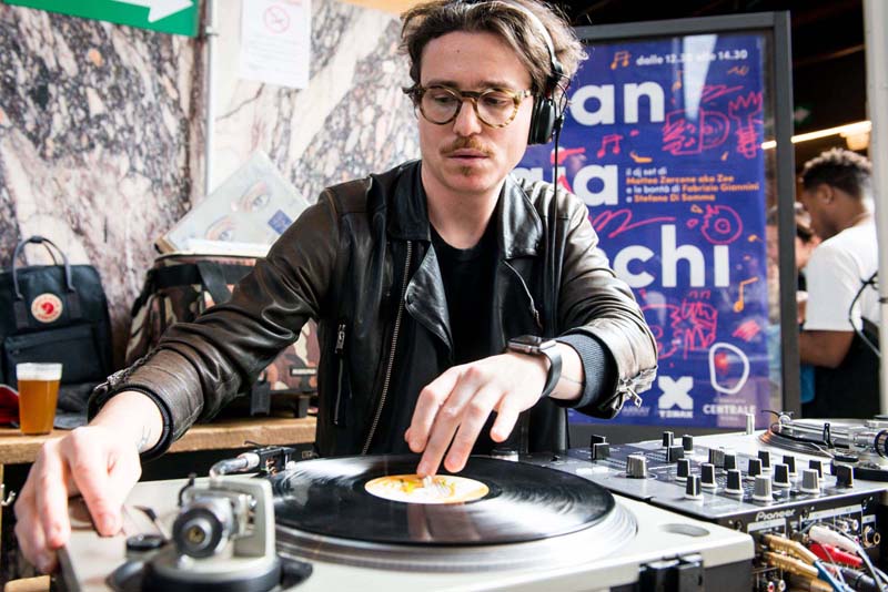 Cibo e musica al Mercato Centrale con Mangiadischi: dj e artigiani del gusto Cibo e musica al Mercato Centrale con Mangiadischi: dj e artigiani del gusto