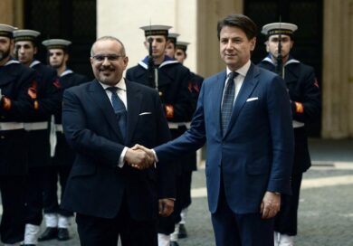 Conte Bahrein, il premier incontra il principe: “Nuovi accordi commerciali”