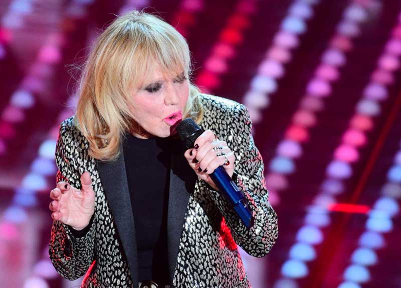 Sanremo, apre Irene Grandi poi Masini e Pavone. La scaletta della prima serata Sanremo, apre Irene Grandi poi Masini e Pavone. La scaletta della prima serata