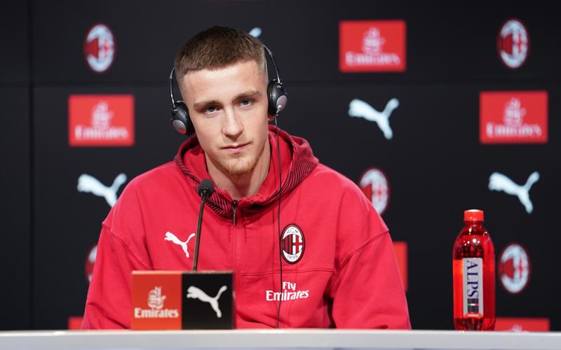 Milan, Saelemaekers: “Mi ispiro a Ronaldo. Vedere Ibrahimovic in spogliatoio..”