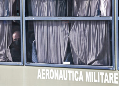 Coronavirus, trasferito dalla Cecchignola allo Spallanzani: sospetto contagio